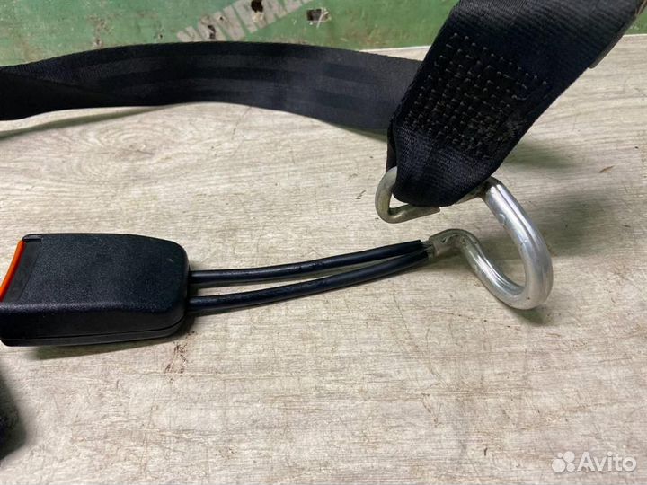 Ремень безопасности Фольксваген Гольф 3 Венто