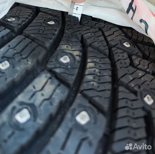 Pirelli Ice Zero 2 245/45 R19 102