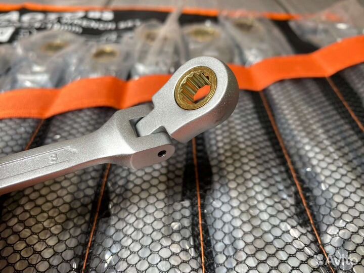 Набор ключей 9в1 с трещеткой