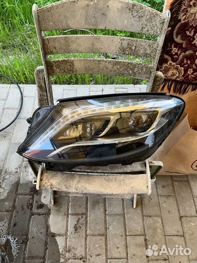 Фара правая w222