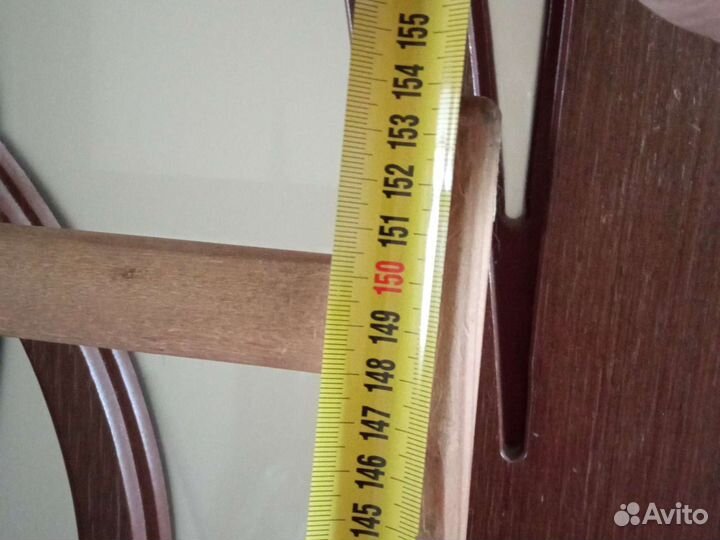 Лестница деревянная из бруса с креплением для кров