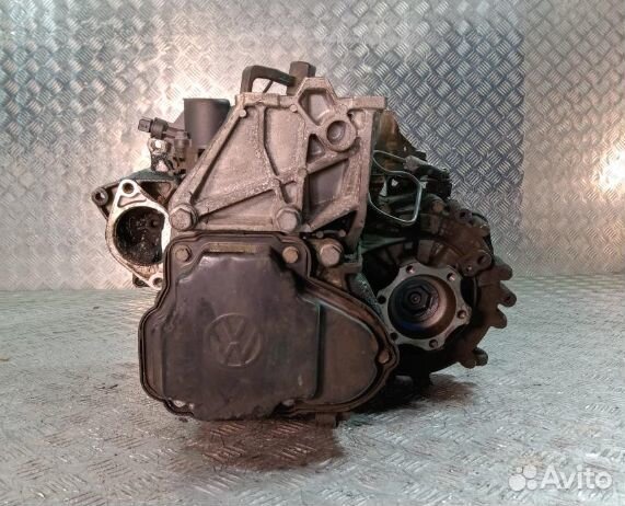 Коробка МКПП Volkswagen Golf 4 2.3 л. DZL