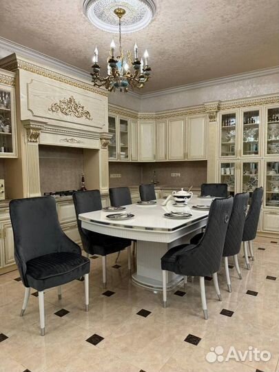 Кухонные столы и стулья