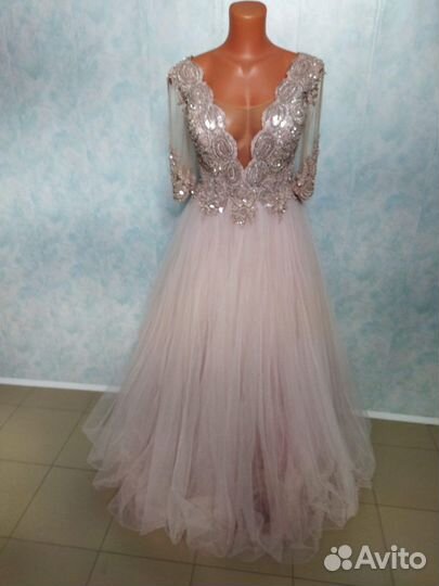 Вечернее платье