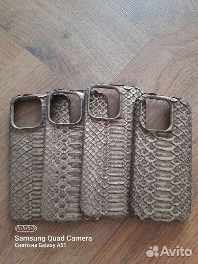 Чехол из кожи питона
