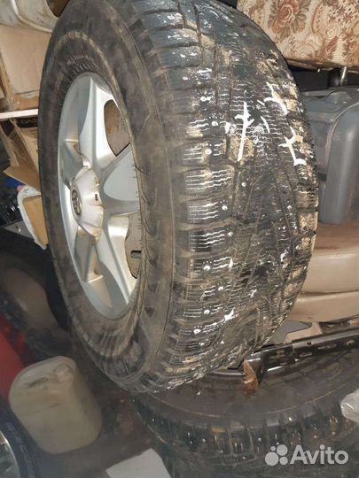 Nokian Tyres Hakkapeliitta 7 285/60 R18