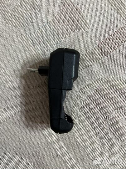 Зарядное устройство для аккумуляторных батареек GP