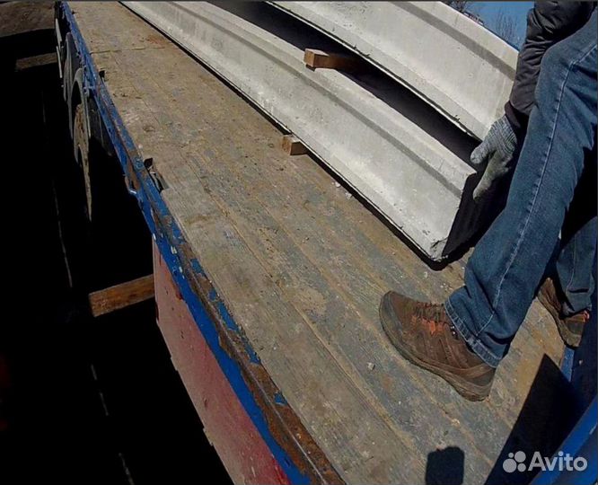 Плиты перекрытий близко