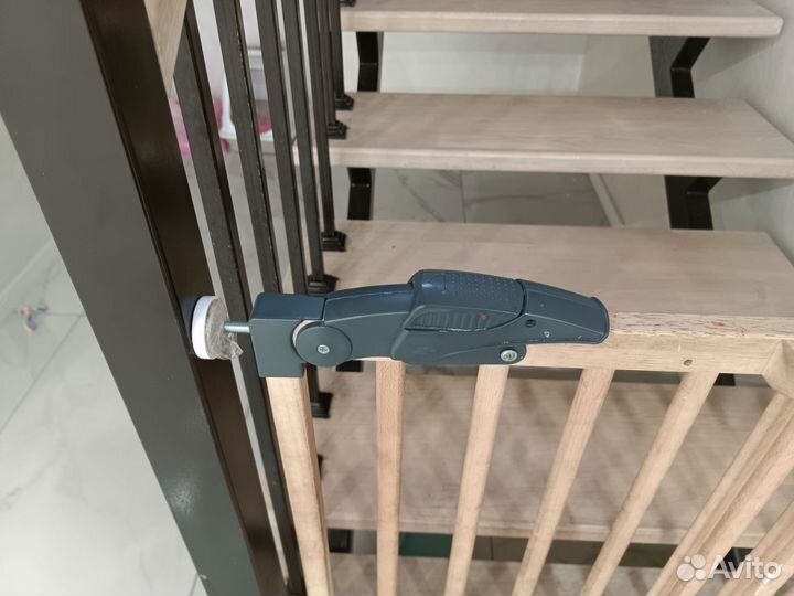 Защитный барьер калитка