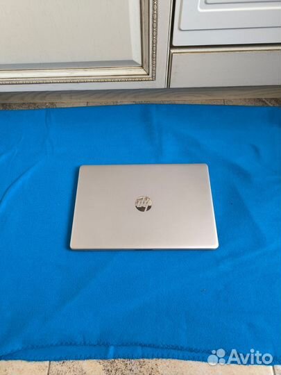 Быстрый hp. 15.6 ips матрица