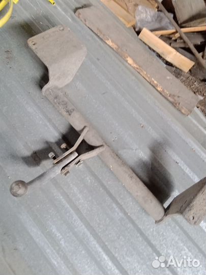 Фаркоп на ваз 2111. Продам. Б у
