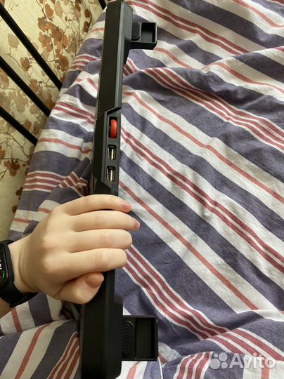 Подставка с охлаждением Crown