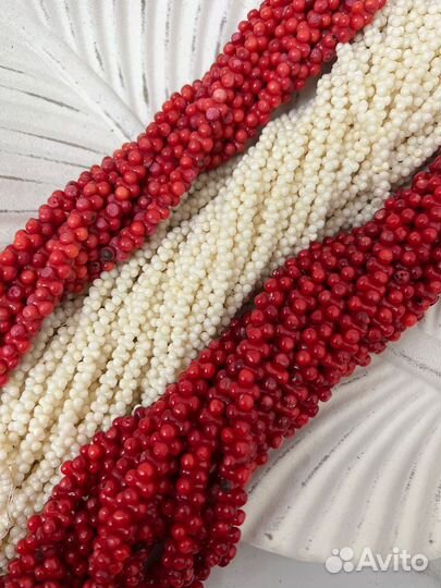 Кораловые бусины