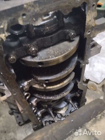 Мотор 4.7 grand Чероки в разборе