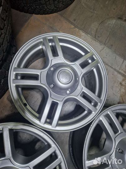 Литые диски УАЗ, Нива 5*139.7 в отличном сост