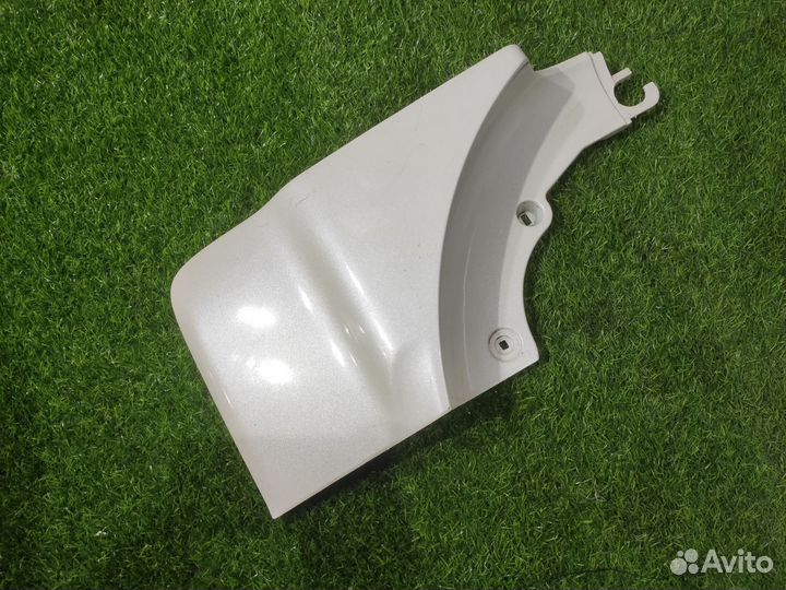 Накладка декоративная Toyota Rav 4 XA30 2.0