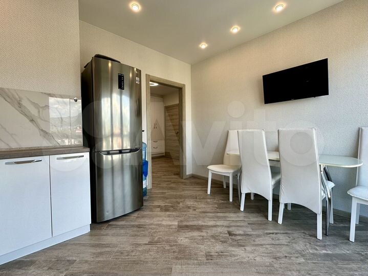 2-к. квартира, 69,7 м², 10/14 эт.