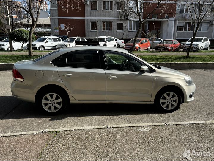 Volkswagen Polo 1.6 AT, 2012, 112 000 км