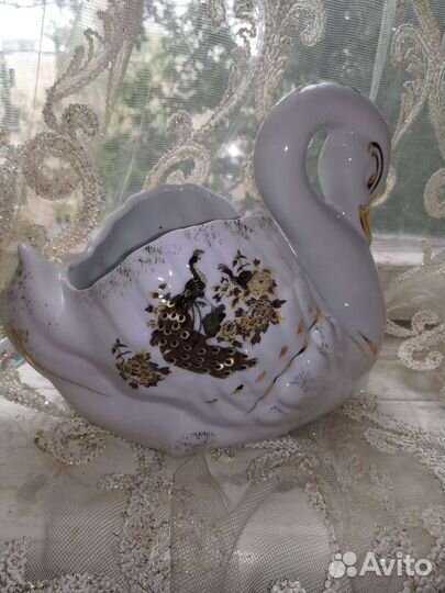 Лебедь ваза почти новая