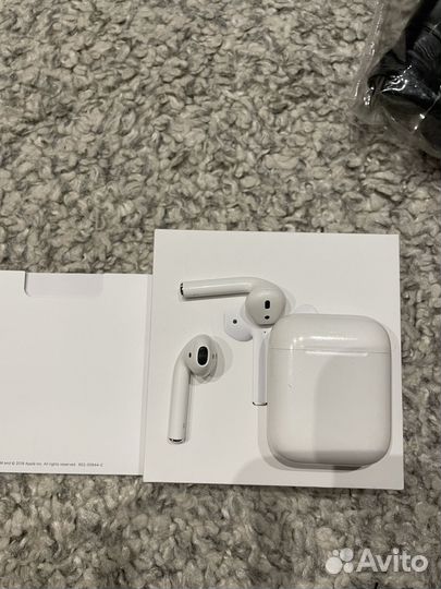 Наушники airpods