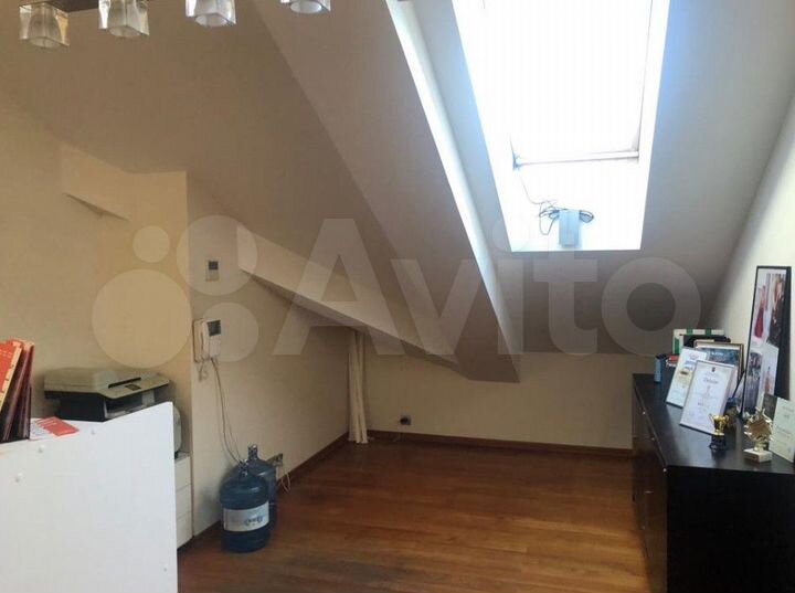 Продажа особняка 2565 м2