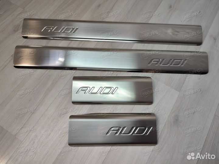 Накладки на пороги Audi A3 2003-2013 (новые)