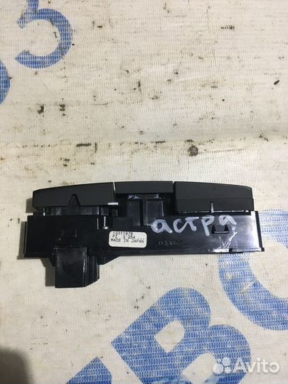 Блок кнопок opel astra J 1.6 ат седан