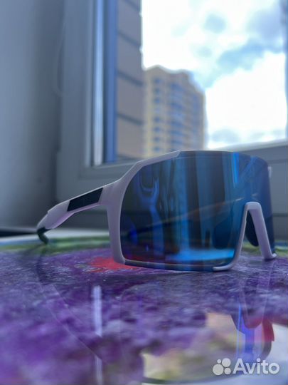 Солнцезащитные очки, спортивные очки