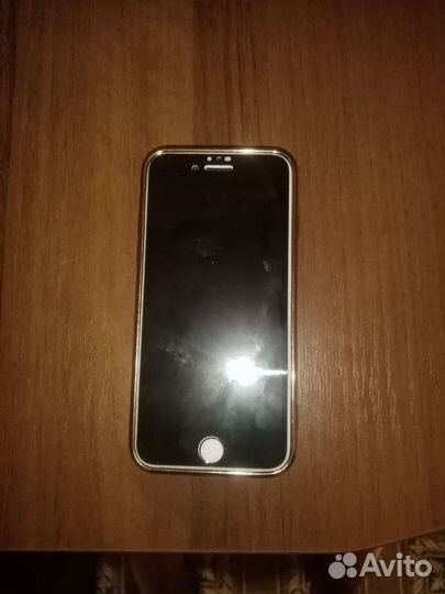 Телефон iPhone 7