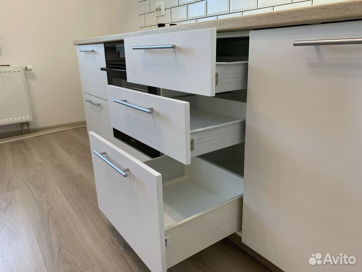 Кухня (цена за весь гарнитур)ксп:28141