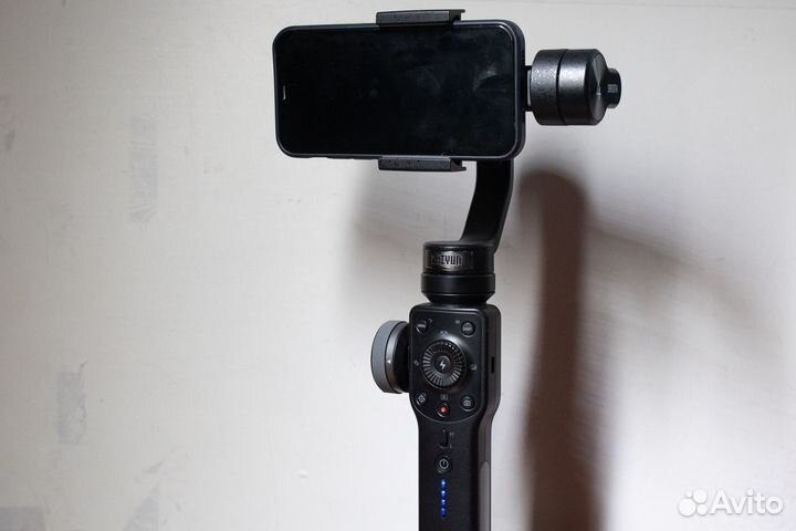 Стабилизатор для телефона zhiyun Smooth 4
