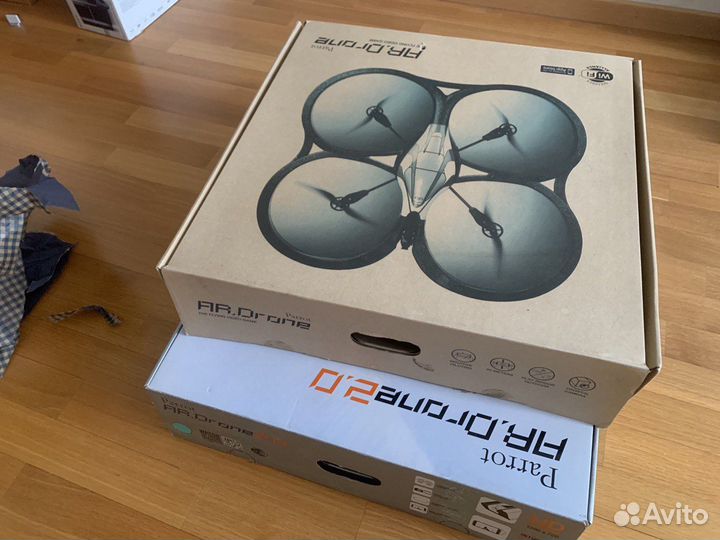 Дрон Parrot ArDrone