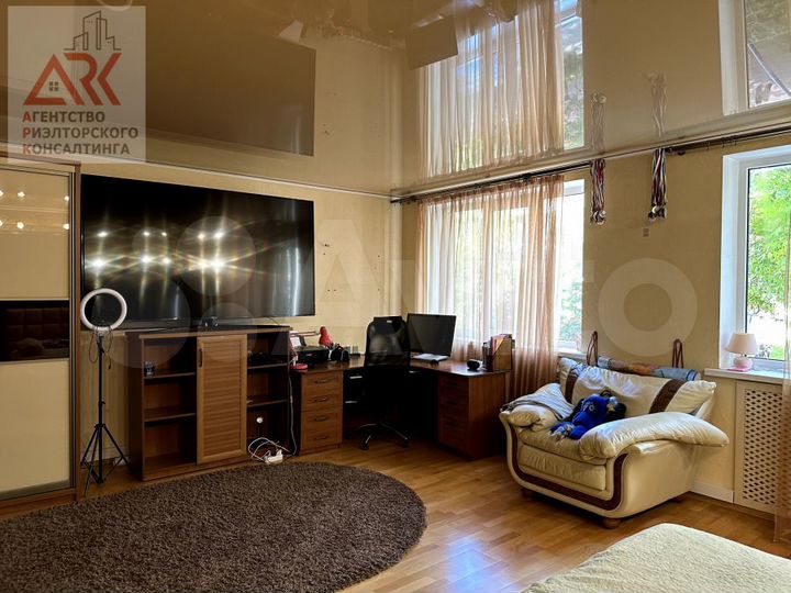 3-к. квартира, 185 м², 2/9 эт.