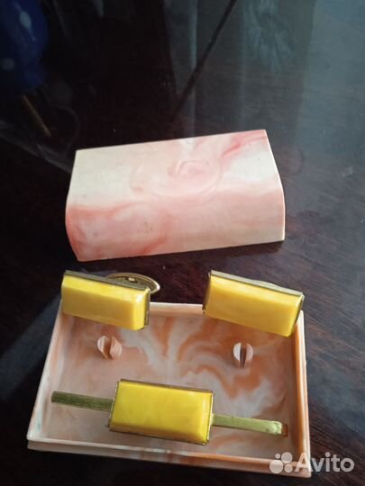 Брошь. Зажимы для галстука и запонки СССР, винтаж