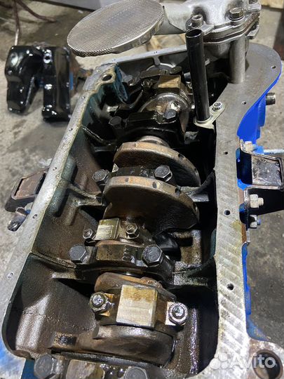 Двигатель 2106