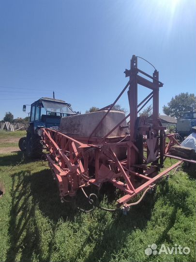 Опрыскиватель прицепной бу