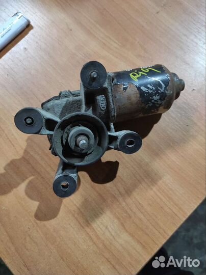 Моторчик стеклоочистителя передний kia rio 1