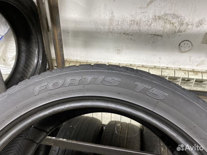 Maxtrek Fortis T5 285/45 R22 114V