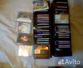 Мини-диски, аудиокассеты с записями поп- и рок-муз