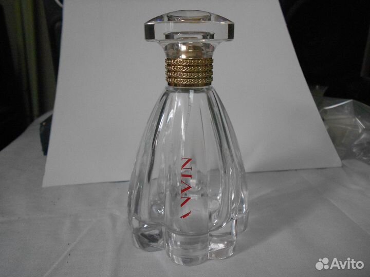 Флаконы из-под духов