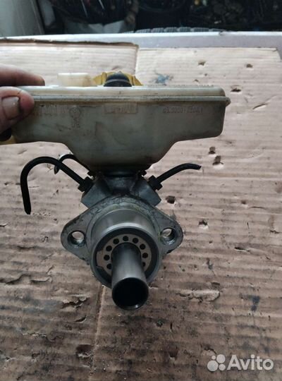 Главный тормозной цилиндр фольксваген т4