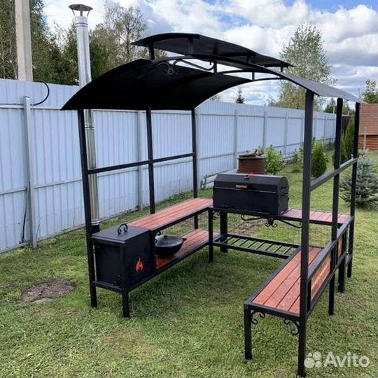 Беседка с мангалом
