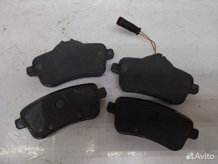 Тормозные колодки заднее Mercedes-Benz Gl X166 4.7