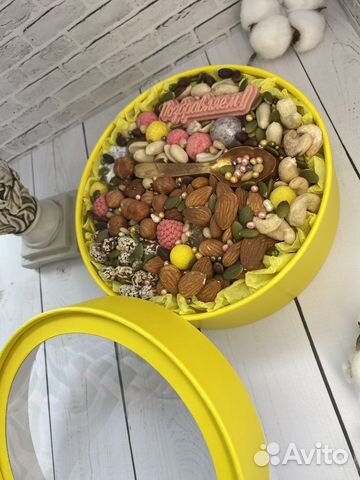 Подарок с сухофруктами, орехами