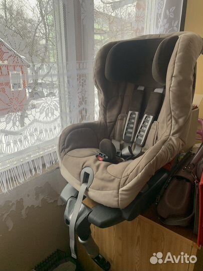 Автомобильное кресло britax romer