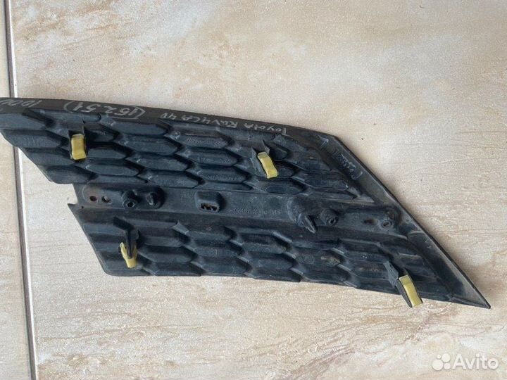 Решетка радитора левая Toyota Rav 4 Ca 40 С 2013