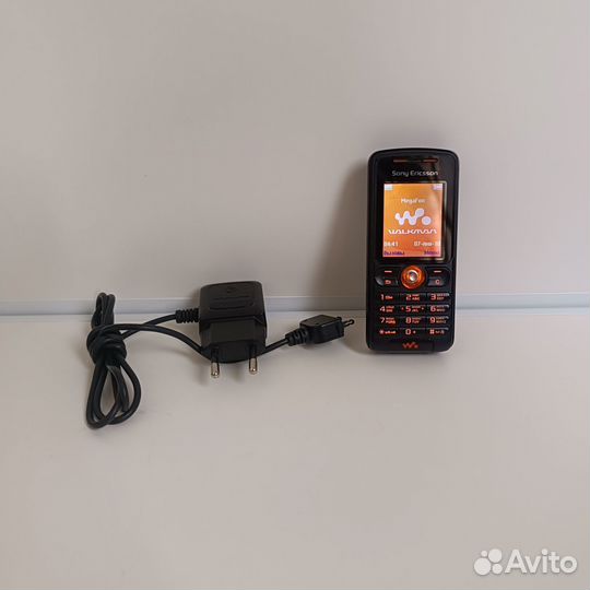 Sony Ericsson W200i