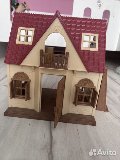 Домик кукольный