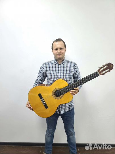 Классическая гитара yamaha c 40