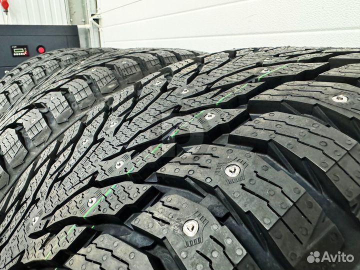 Nokian Tyres Hakkapeliitta 9 SUV 235/55 R19 105T